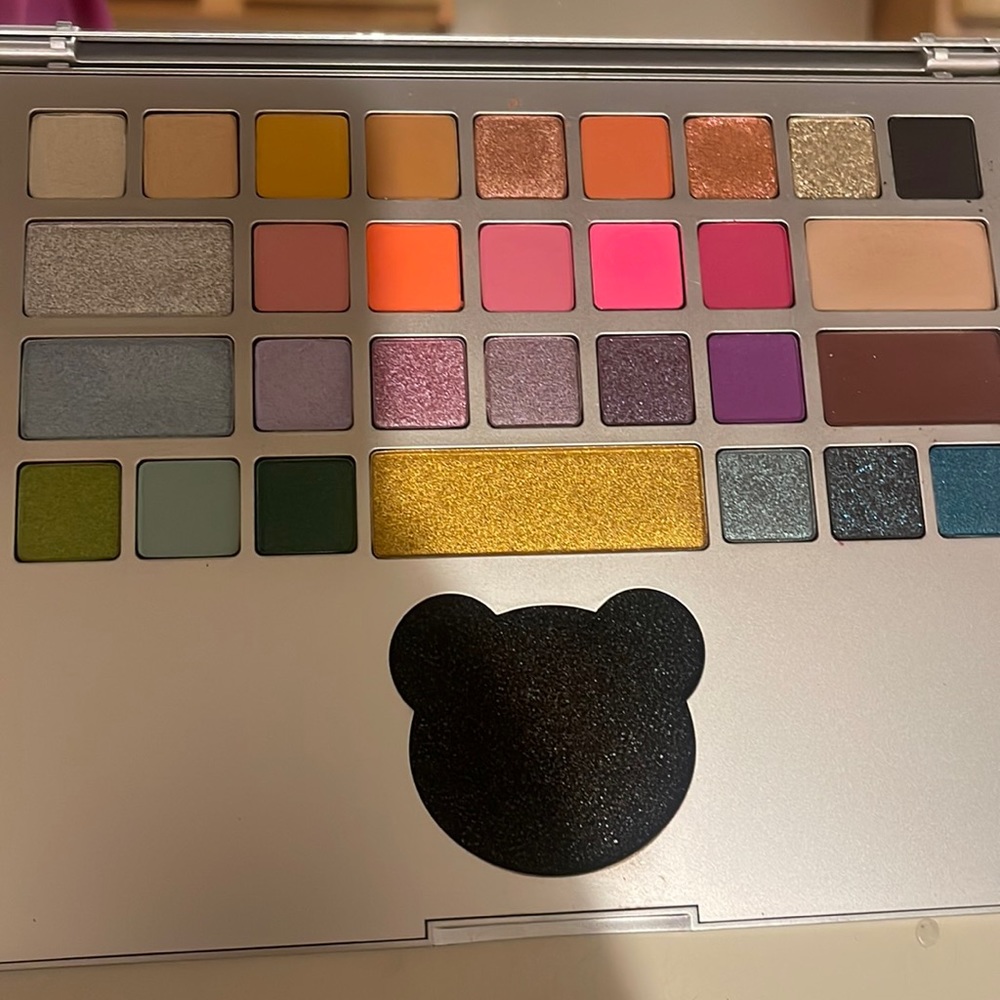 Moschino x Sephora eyeshadow palette